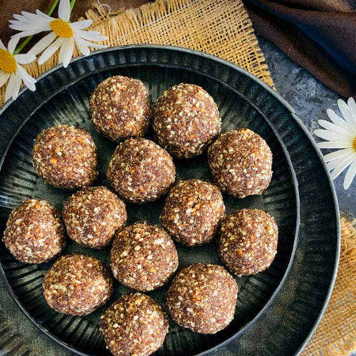 Ragi Laddoos